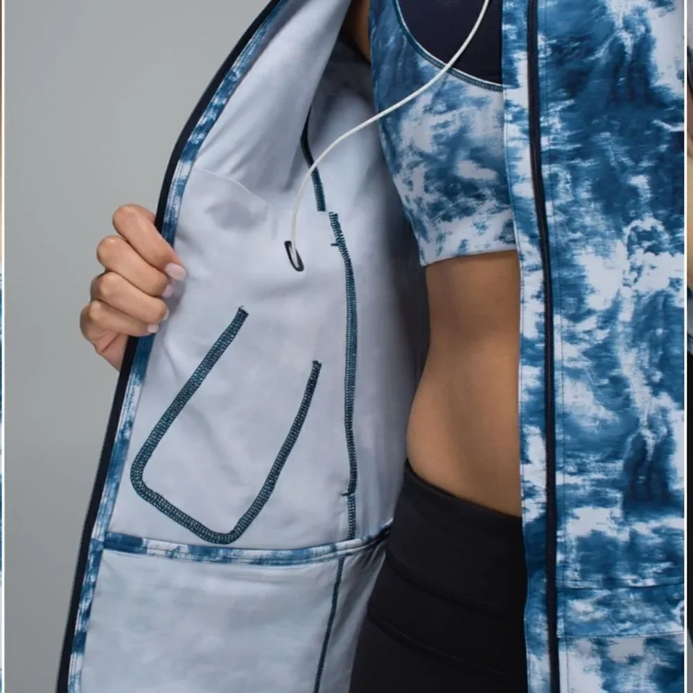 Lululemon Light Speed Vest Sea Side Silver Fox Alberta Lake blue and white